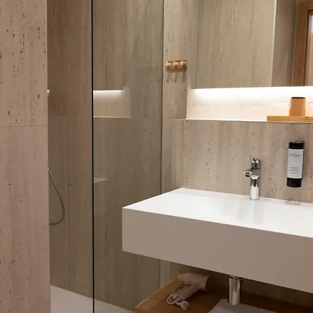 Hotel Superior Bohorc 3*
