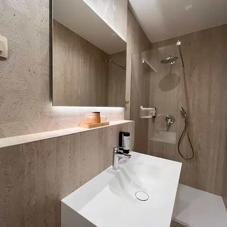 Hotel Superior Bohorc 3*