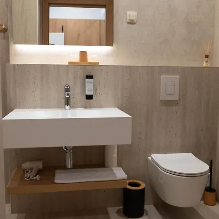 Superior Bohorc Hotel 3*